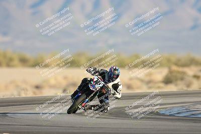 media/Dec-07-2025-CVMA (Sun) [[3e7d2de5dc]]/Race 18-Formula Twins-Formula 40 UL/